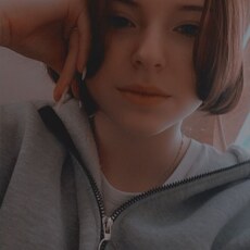 Валя, 20, Подпорожье