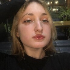 Лера, 20, Киров (Калужская область)