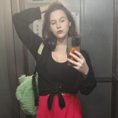 Зинаида, 25, Судак