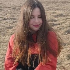 Лариса, 21, Кировград