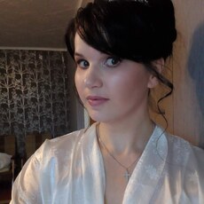 Карина, 31, Фролово