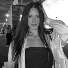 Есения, 20, Алатырь