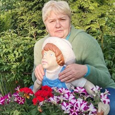 Лиля, 61, Омск