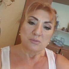 Лена, 59, Саратов