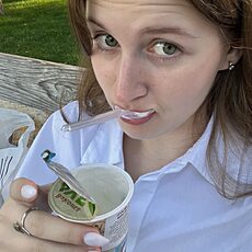 Лариса, 20, Чайковский