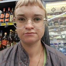 Нина, 35, Киров (Калужская область)