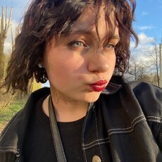 Василиса, 21, Саратов