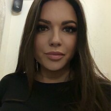 Карина, 40, Среднеуральск