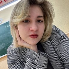 Вика, 21, Омск