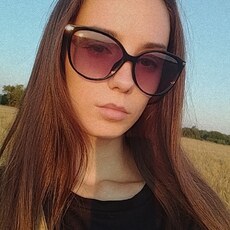 Виолетта, 22, Красноуральск