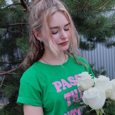 Милана, 25, Барнаул