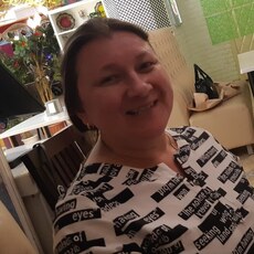 Лара, 47, Саратов